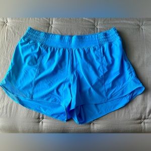 Lululemon Hotty Hot High Rise Lined Short 4”. Poolside Blue. Size 14